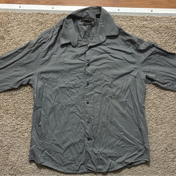 AXIST Men’s XL Gray Button Up Shirt Modern Fit Like New - Picture 4 of 8